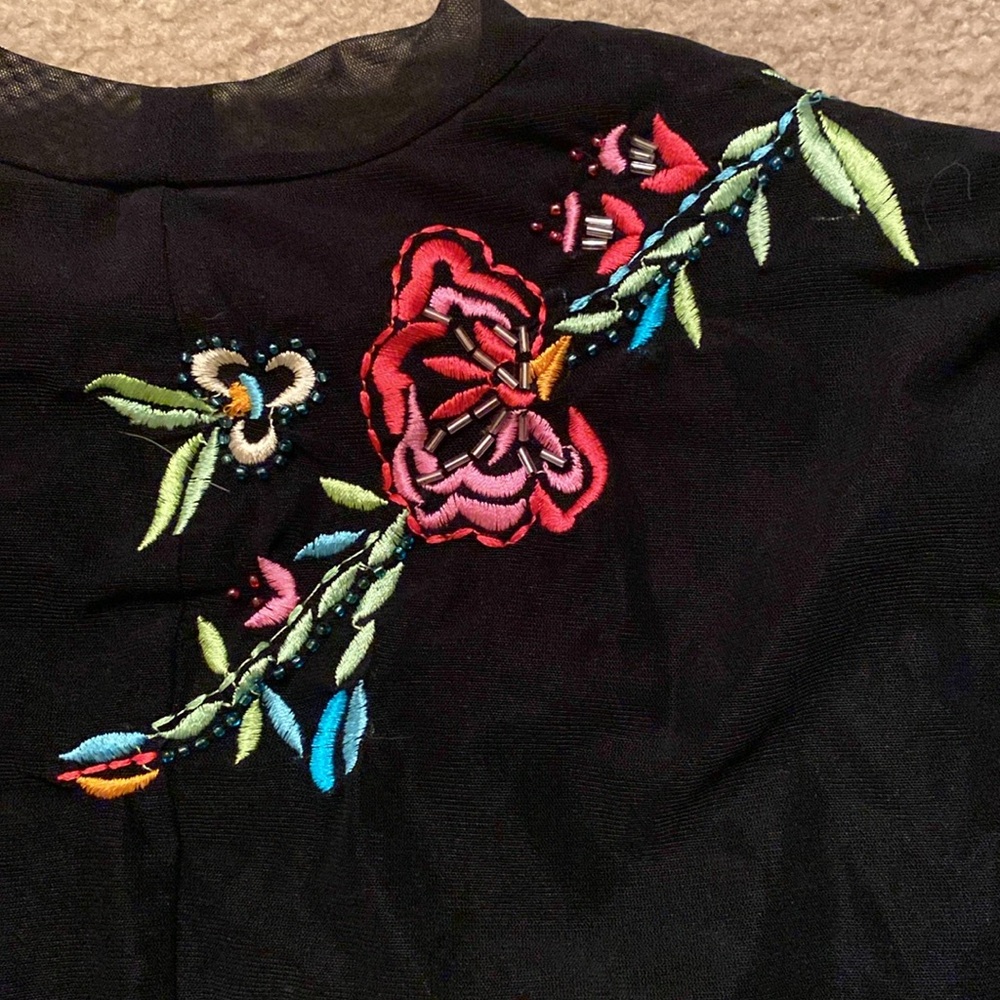 Cache Embroidered Chiffon Top - Picture 4 of 4